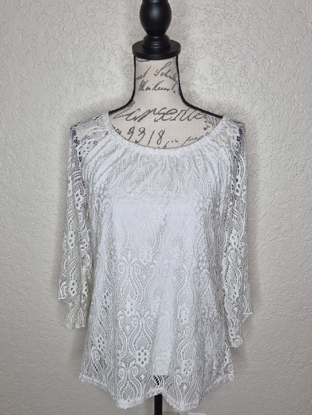 Leshop Lace Top with 3/4 Sleeves Size S